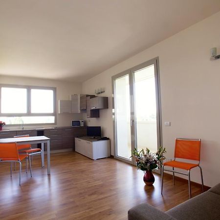 Residence Le Querce Cernusco Sul Naviglio Oda fotoğraf