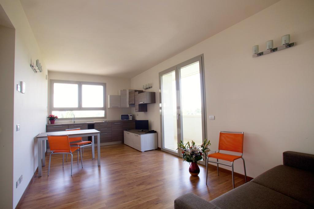 Residence Le Querce Cernusco Sul Naviglio Oda fotoğraf