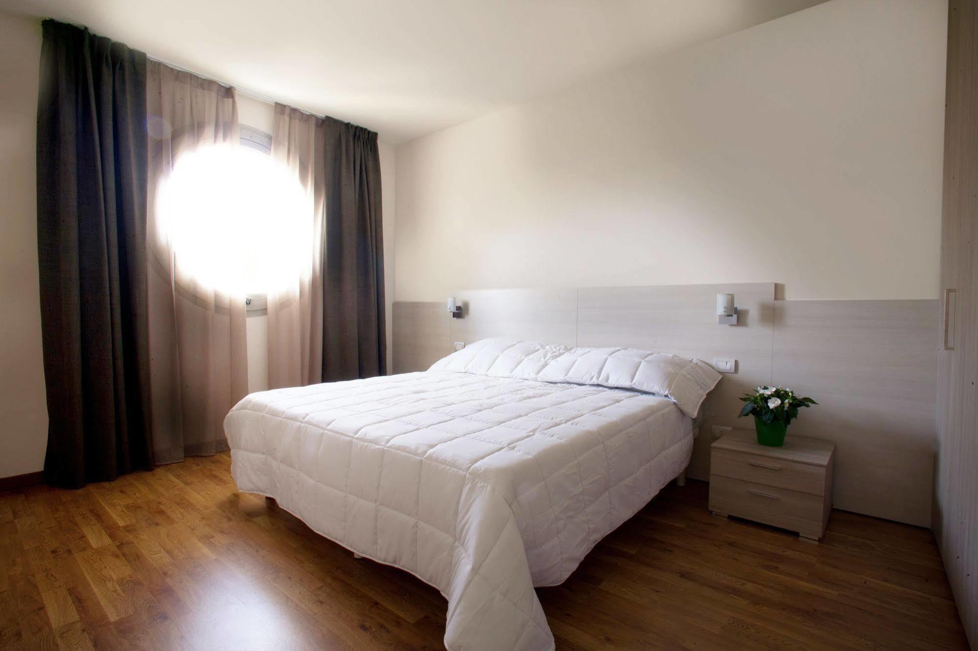 Residence Le Querce Cernusco Sul Naviglio Dış mekan fotoğraf